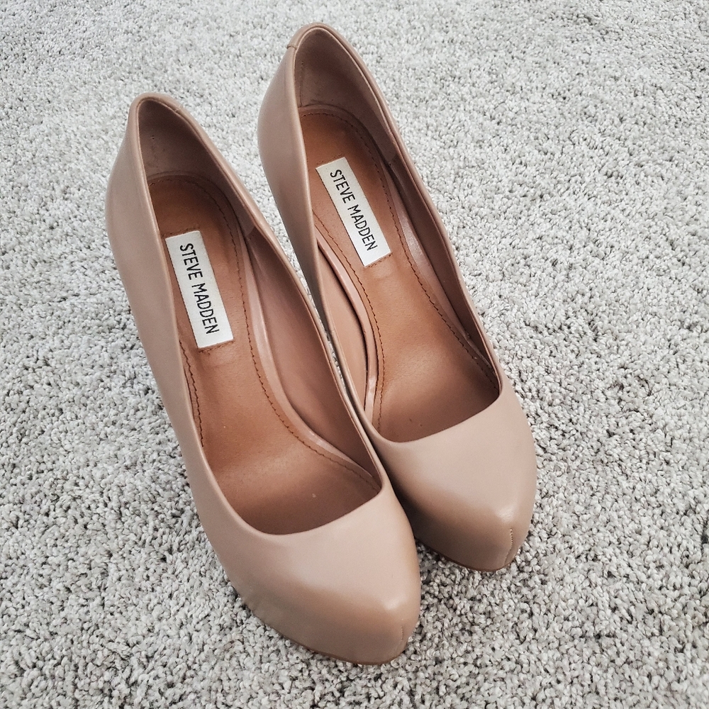 Steve Madden Nude Daara pumps